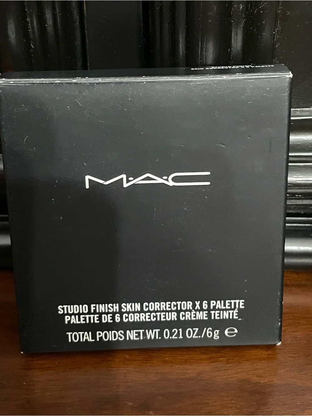 MAC Cosmetics Studio Finish Skin Corrector Palette -new